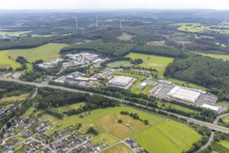 Aerial view, industrial estate Rheinauer Straße, Wesco KG, Weber Haus, Hünsborn, Wenden, Sauerland,