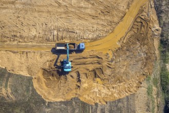 Aerial view, embankments and construction site Böskenstraße for new company settlements, Emmelsum,