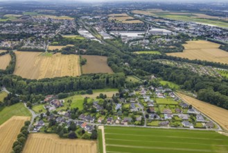 Aerial view, housing estate Massener Heide, Am Stuckenberg, Maßen, Unna, Ruhr area, North