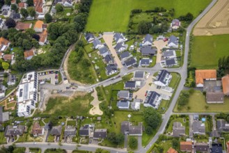Aerial view, nursing home complex Haus am Hellweg and new development area housing estate Im Winkel