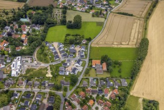 Aerial view, nursing home complex Haus am Hellweg and new development area housing estate Im Winkel