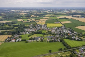 Aerial view, view of Mühlhausen and meadows and fields, Unna, Ruhr area, North Rhine-Westphalia,