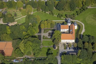 Aerial view, Schloss Haus Martfeld in the district of Lindenberg in Schwelm, Ruhr area, North