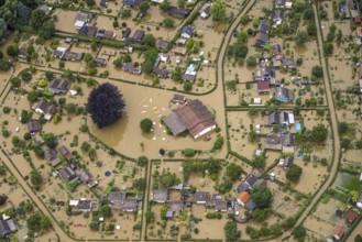 Aerial photo, Ruhr flood, flooded campsite Amsel restaurant on the Ruhr Valley cycle path in