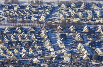 Aerial view, residential area settlement Ardeyweg, snow, winter, snow on roofs, Soest, Soester