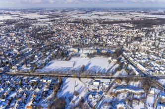 Aerial view, overview Soest, Jahn-Stadion, Freie Waldorfschule, snow-covered sports fields, winter,