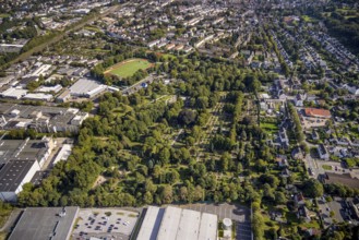 Aerial view, cemetery Öhde, also evang. cemetery Schwelm, in the district Öhde in Schwelm, Ruhr