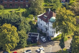 Aerial view, villa on the corner of Präsidentenstraße and Emil-Rittershaus-Straße in the Öhde