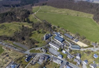 Aerial view, Hotel and Castle Gevelinghausen, St. Maria Magdalena Church, Gevelinghausen, Olsberg,