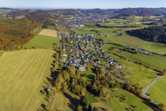 Aerial view, local view and Hotel Schloss Gevelinghausen in the district Gevelinghausen in Olsberg,
