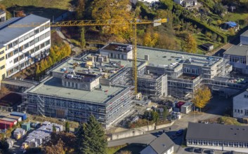 Luftbild, Bauarbeiten am Berufskolleg Olsberg des HSK in Olsberg, Sauerland, Nordrhein-Westfalen,