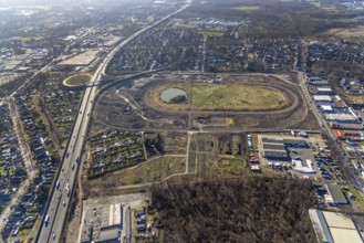 Aerial view, Former racecourse becomes a residential neighbourhood, Project Living by the lake at