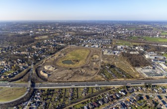 Aerial view, Former racecourse becomes a residential neighbourhood, Project Living by the lake at