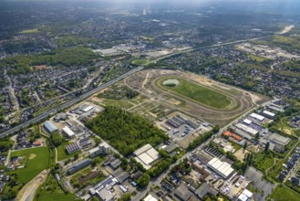 Aerial view of the former trotting track in the Hillerheide district, ISEK project Wohnen am