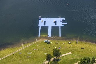 Aerial view, Biggesee, Camping Biggesee - Vier Jahreszeiten, bathers on pontoon, Sondern, Olpe,