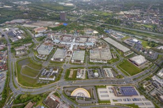Aerial view, Centro Oberhausen, vertical shot, corona-related empty parking spaces, gasometer,