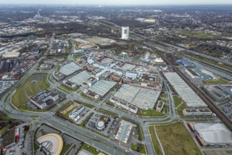 Aerial view, CentrO Oberhausen shopping centre, renovation work on the covered gasometer, Borbeck,