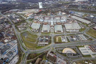 Aerial view, CentrO Oberhausen shopping centre, renovation work on the covered gasometer, Borbeck,