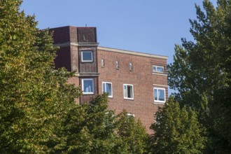 Old brick residential building, Veddel, Hamburg, Germany
