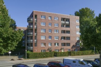 Old brick residential building, Veddel, Hamburg, Germany