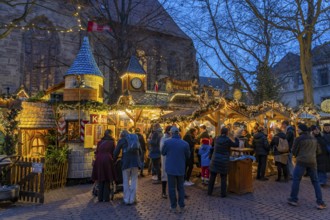 Göttingen Christmas Market at dusk, Göttingen, Lower Saxony, Germany