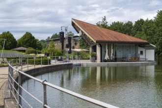 Lake stage in the spa gardens, Bad Staffelstein, Upper Franconia, Franconia, Bavaria, Germany