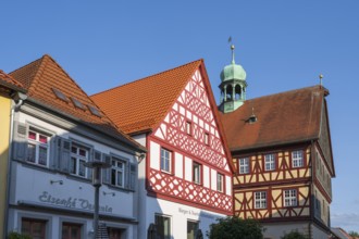 Tourist information centre and town hall, beautiful half-timbered houses in the old town, Bad