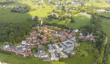 Aerial view, Das Dorf - Wohnen im Alter, Saarn - Süd, Mülheim an der Ruhr, Ruhr area, North