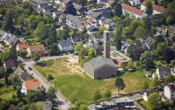 Aerial view, church and kindergarten Lindenhof, Saarn - West, Mülheim an der Ruhr, Ruhr area, North