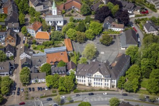 Aerial view, Städt. Grundschule am Klostermarkt und evang. Dorfkirche, Saarn, Mülheim an der Ruhr,
