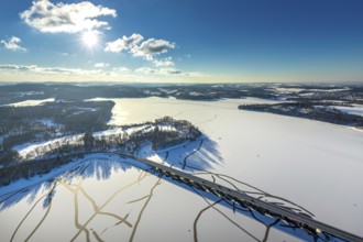 Aerial view, Möhnesee and Delecker Brücke, Delecke, Möhnesee, Sauerland, North Rhine-Westphalia,