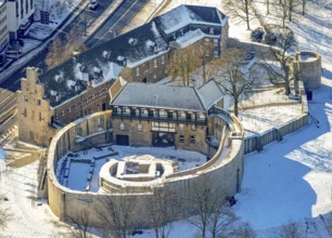 Aerial view, Broich Castle, Old Town II, Mülheim an der Ruhr, Ruhr area, North Rhine-Westphalia,