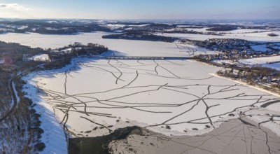Aerial view, Möhnesee and Delecker Bridge, Delecke, Möhnesee, Sauerland, North Rhine-Westphalia,