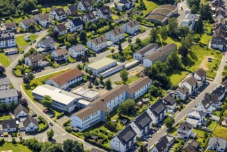 Aerial photo, St. Nikolaus-Schule, Janusz-Korczak-Schule, AQUATIK Schwimmschule und