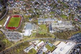 Aerial view, school centre with stadium Stählerwiese, kindergarten Hessengarten,