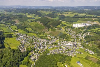 Aerial view, view of Oedingen and Oedingerberg, Lennestadt, Sauerland, North Rhine-Westphalia,