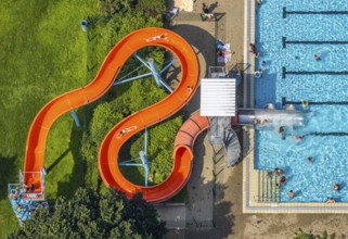 Aerial view, GSW Freibad Kamen-Mitte, Kamen, red water slide, Ruhr area, North Rhine-Westphalia,
