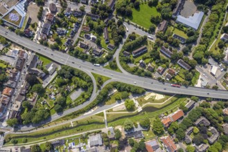Aerial view, city centre with Sesekepark between Maibrücke and Hochstraße with river Seseke, Kamen,
