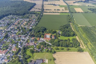 Aerial view, Schloss Heeren in Heeren-Werve, Kamen, Ruhr area, North Rhine-Westphalia, Germany, DE,