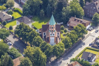 Aerial view, catholic church Herz-Jesu in the district Heeren-Werve, Kamen, Ruhr area, North