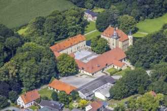 Aerial view, Schloss Heeren in Heeren-Werve, Kamen, Ruhr area, North Rhine-Westphalia, Germany, DE,
