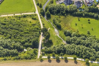 Aerial view, foot and cycle path Seseke-Weg with bridge over the river Seseke in the district