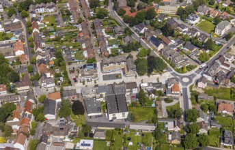 Aerial view, Märkische Straße and roundabout in the centre of the village of Heeren-Werve, Kamen,
