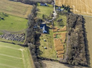 Aerial view, Emscherquellhof (formerly Lünschermannshof) is a half-timbered farmstead in the