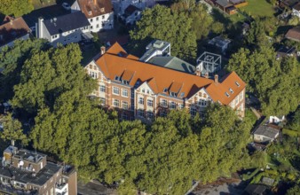 Aerial view, family centre Königin Luisen and municipal kindergarten Königin-Luisen. Kindergarten