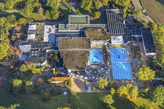 Aerial view, LAGO Die Therme Wellness-Center im Revierpark Gysenberg im Stadtteil Börnig in Herne,