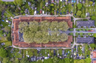 Aerial view, residential estate Teutoburgiahof with greenery in the inner courtyard, Börnig, Herne,