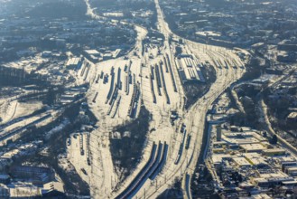 Aerial view, Wanne-Eickel main station, signal box, railway tracks in the snow, Baukau-West, Herne,