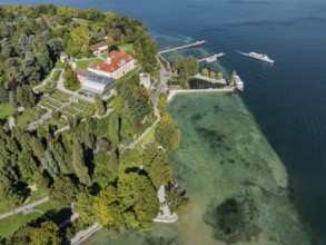 The island of Mainau in Lake Constance with the jetty and the baroque Mainau Castle, built between