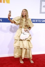 Jenny Elvers arriving at the Bertelsmann Summer Party 2025 at the Bertelsmann Representative Office